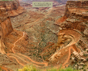 Overlook in Canyon Country | photography, images, and art for hotels, office buildings, homes, restaurants, hospitals, and shopping malls